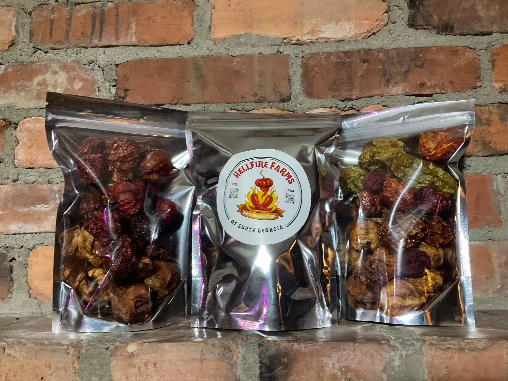 Whole Dried Peppers – Red, White, Peach and Green Superhot Blend (1 oz)